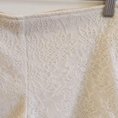Lace shorts used Zara white, size S