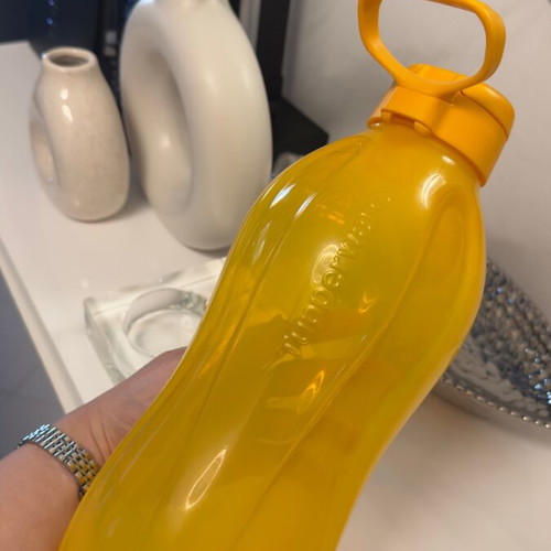 Tupperware 2lt used, orange shade, excellent condition