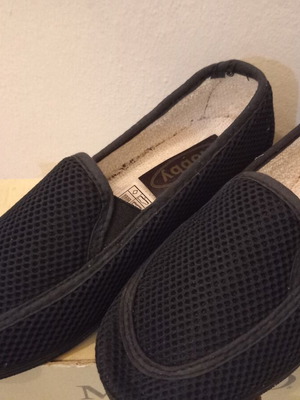 Canvas shoes size 37 new, black