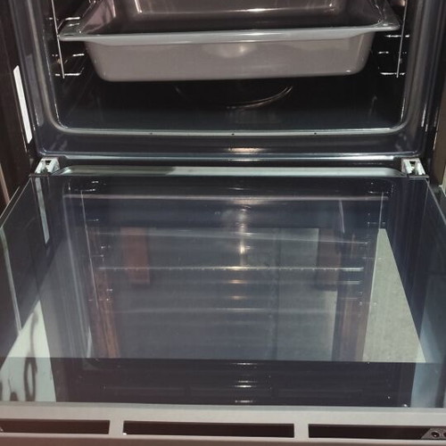 Neff Built-In Oven Like New, Fully Functional with Two Trays and Grill