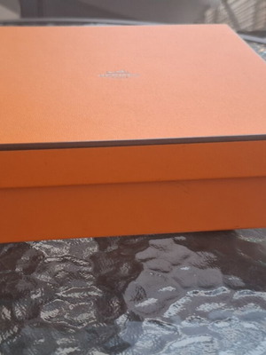 Hermes κουτί 19,5x19,5x5 εκ.
