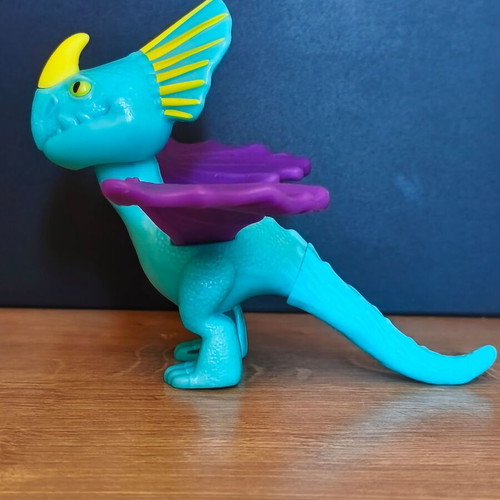 How to Train Your Dragon lot of 2 dragons McDonald's Burger King