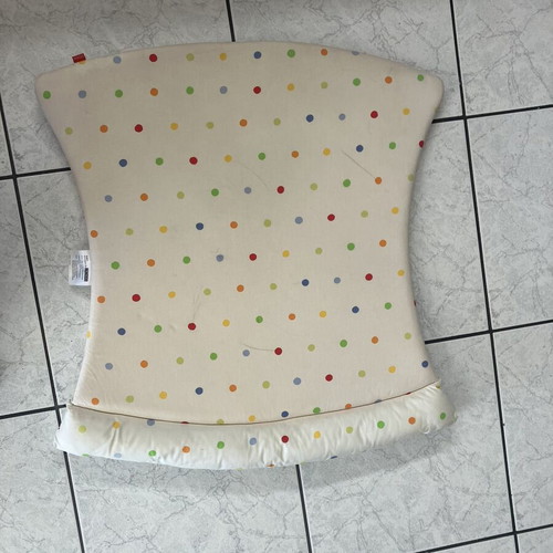 Stokke Changing Table like new with fabric drawer