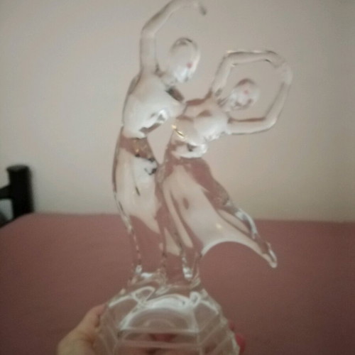 Vintage crystal figurine of two dancers like new