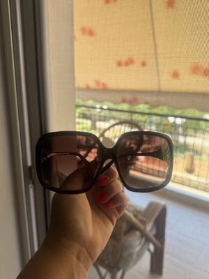 Karen Moss sunglasses used, black and brown