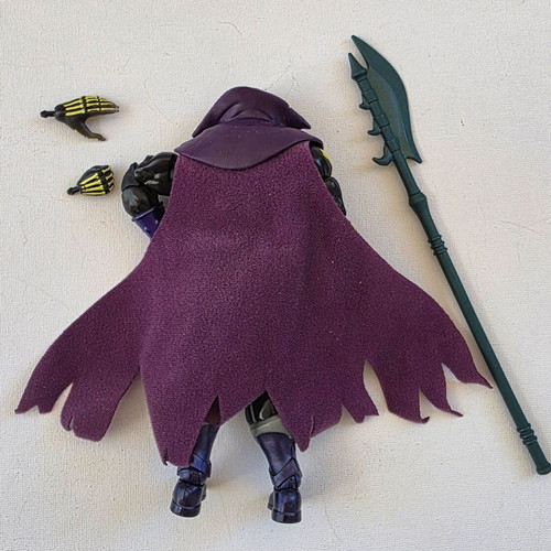 Masters of the Universe Masterverse Revelation Scare Glow action figure