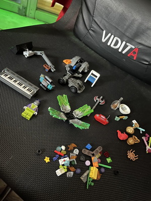 Λοτ Lego και Playmobil αξεσουάρ μεταχειρισμένο, διάφορα κομμάτια