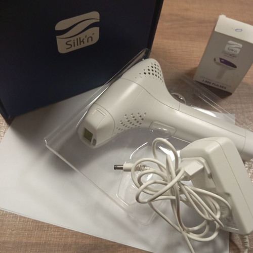 Silk'n AS100275A IPL hair removal device like new for home use