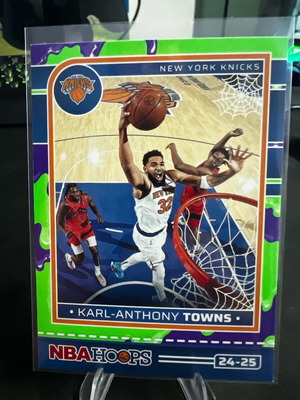 Karl Anthony Towns Haunted Hoops NBA card like new