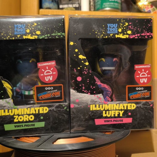Youtooz One Piece Zoro & Luffy figures new, common and illuminated versions