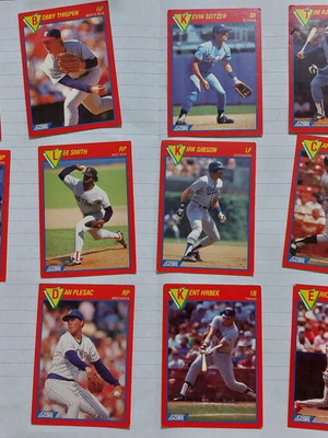 Score 1989 baseball cards used, pack of 33