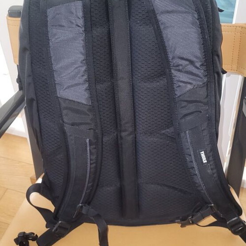 Thule EnRoute Backpack 23L laptop backpack like new, black
