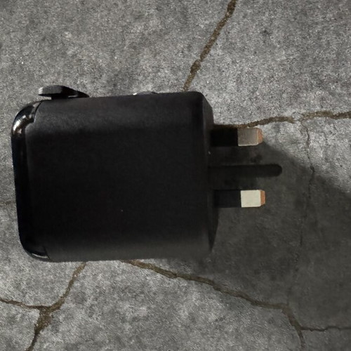 Travel Adapter 20W GaN with USB Type-C and Type-A Ports