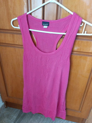 Sleeveless blouse small like new, pink