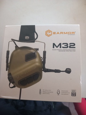 EARMOR M32