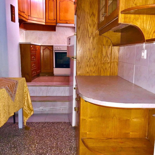 Διαμέρισμα 2 υπνοδωματίων στο Καρλόβασι Σάμου με κλιματισμό
