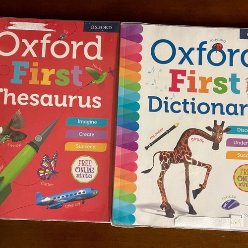 Oxford First Thesaurus & Dictionary like new