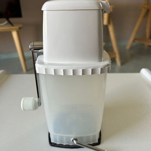 Vintage swing away ice crusher plastic hand used