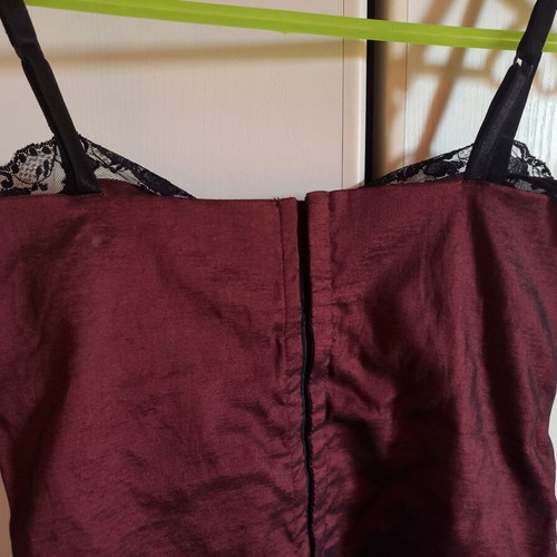 Lynne burgundy lace crop top, size S