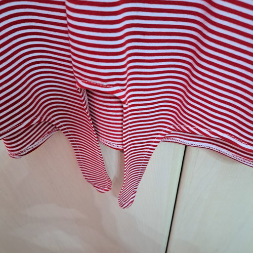 Women's red and white V-neck blouse size L new, cotton