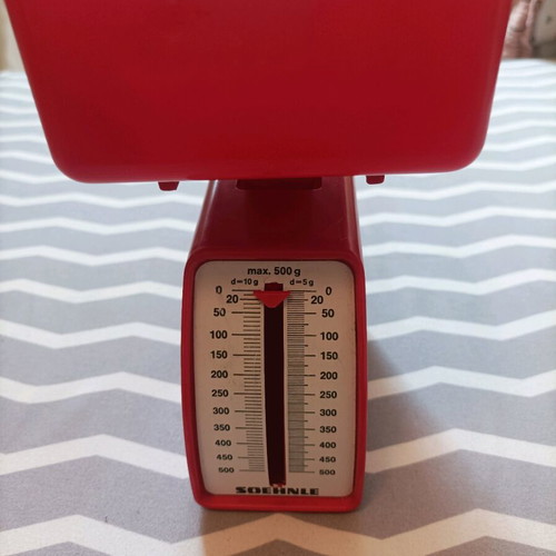 Vintage Soehnle analog scale up to 500g used, red