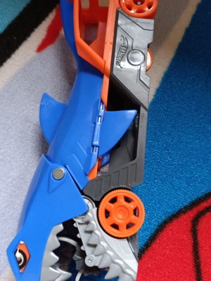 Hot Wheels Shark Truck GVG36 like new