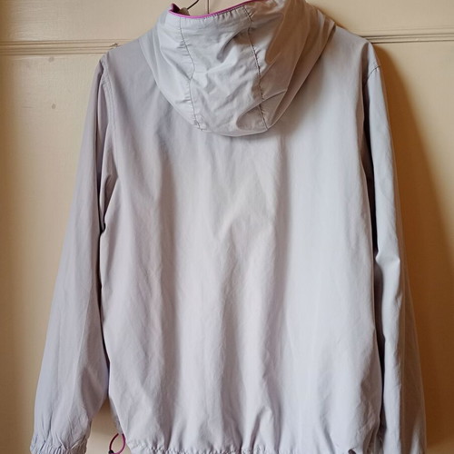 O'neill jacket used, small, gray, waterproof with fabric lining