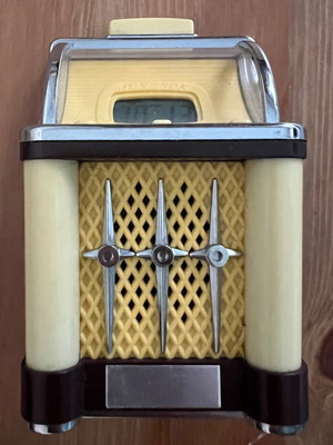 Vintage electronic jukebox clock like new, digital tabletop
