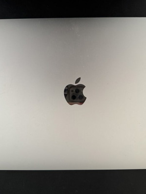Apple MacBook Air 13” 2020 i5 500GB used