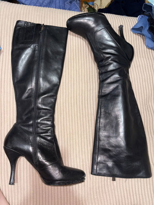 Via Spiga leather boots size 36 used, black with thin heel