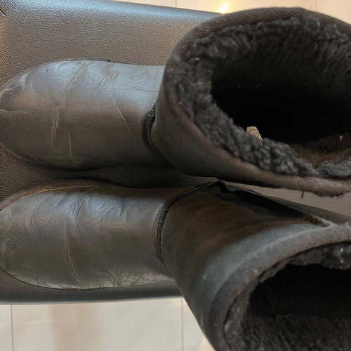UGG black leather boots size 39 used