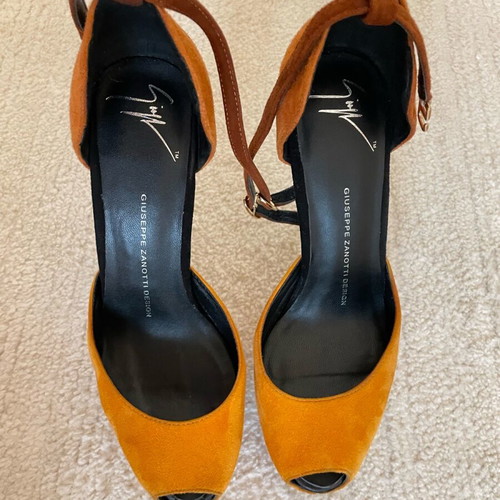 Giuseppe Zanotti stiletto heels used, size 37, black and brown