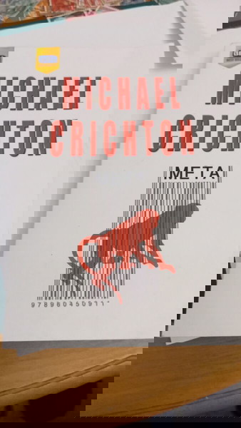 Next του Michael Crichton. Συγγραφέας:Michael Crichton.
