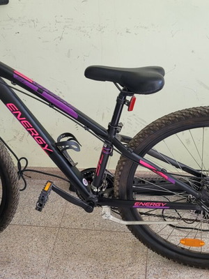 Energy Enigma SL 27.5" mountain bike with disc brakes, like new