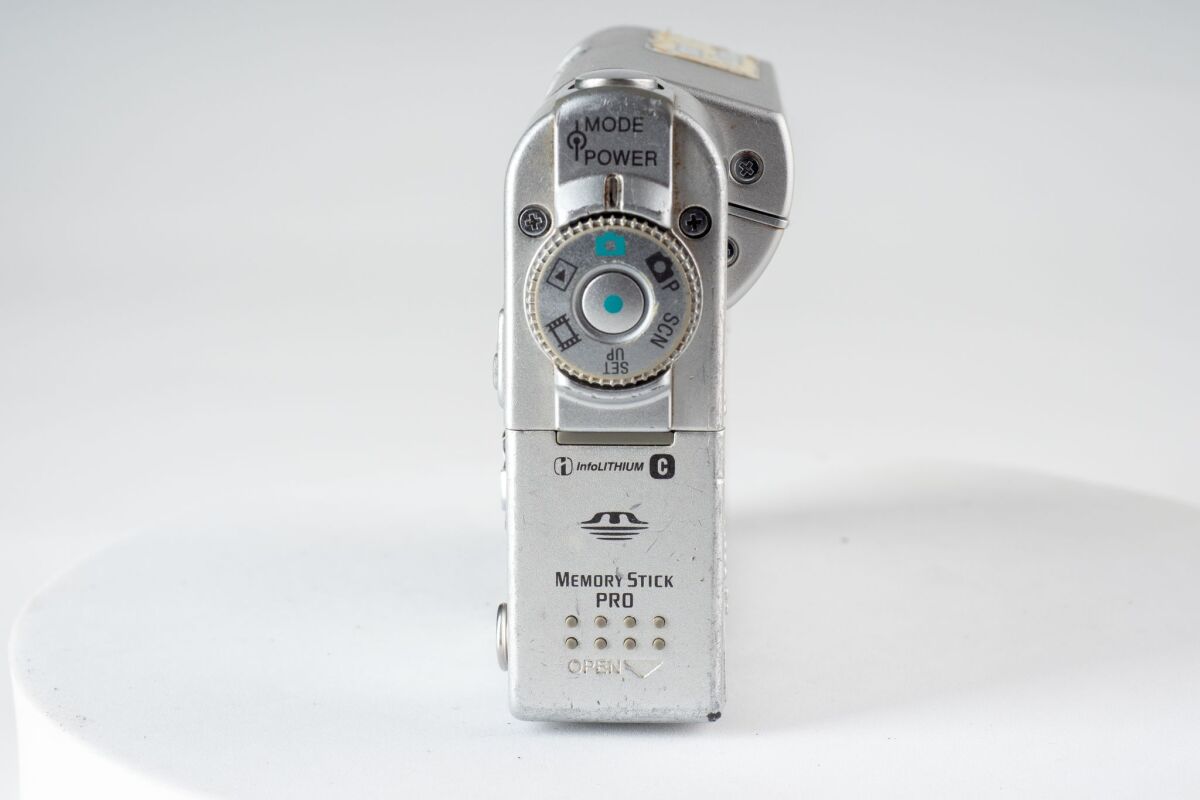 SONY Cyber-shot DSC-F77A 豪華セットZEISS SONY Cyber-shot DSC-F77A