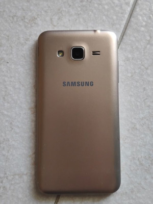 Samsung Galaxy J3 6 μεταχειρισμένο για ανταλλακτικά, άψογη οθόνη