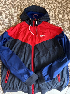 Nike Sportswear αντιανεμικό μπουφάν μέγεθος L σαν καινούργιο, τρίχρωμο