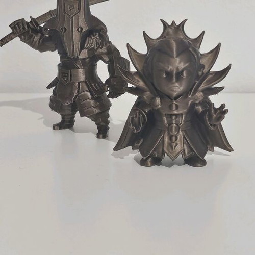Dota 2 Invoker Baby Figure new, bronze 6cm