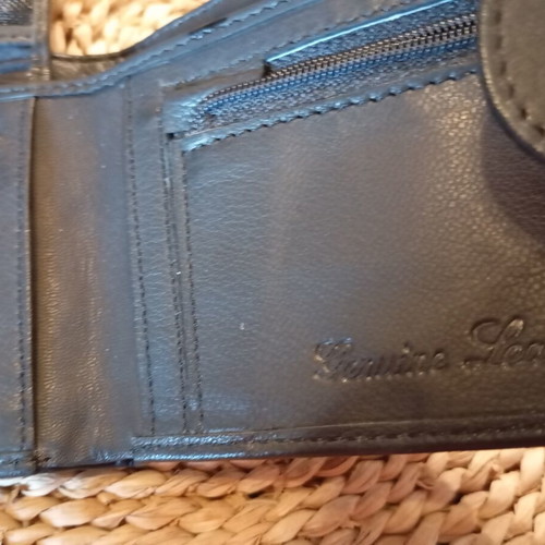 Men's wallet genuine leather black, new, soft, 12x9.5 cm