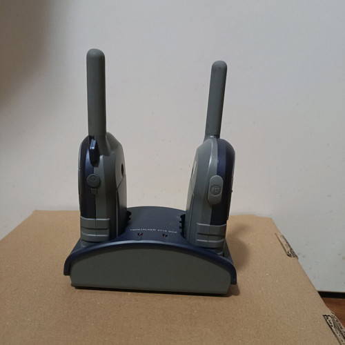Walkie-talkie set of 2 Twin talker 4710 like new