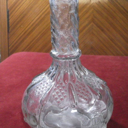 Vintage glass carafe from EOT Wine Festival like new