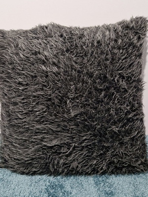 Large sofa pillow like new