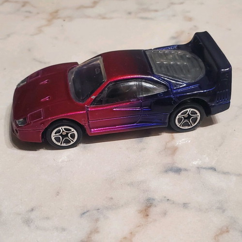 Matchbox 1993 Ferrari F40 Purple like new