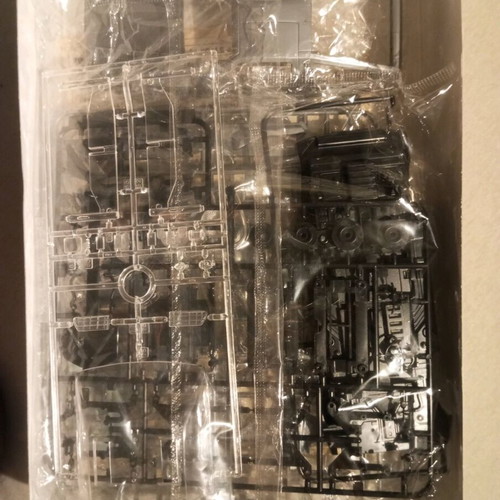 Modeling kit 1:24 rare, sealed, perfect condition