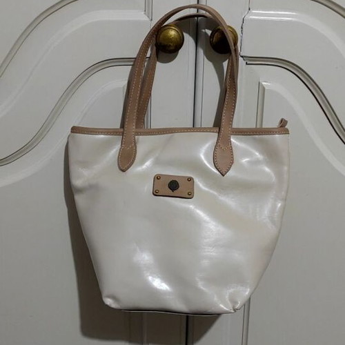Thiros bag used, beige patent leather handbag