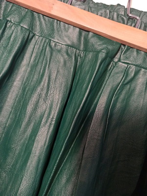 Φούστα δερματίνη μίνι σαν καινούργιο, φορεμένη μια φορά