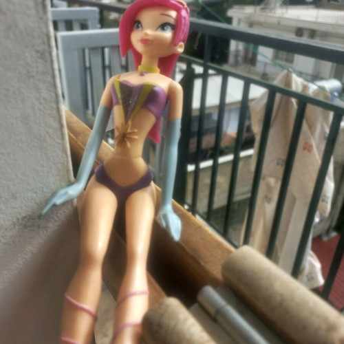 Winx Tecna figure used with wing damage 2008
