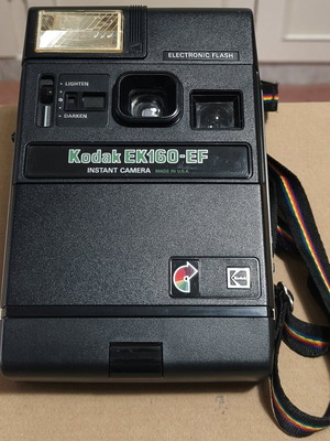 Kodak EK160-EF instant camera vintage 1979 used with neck strap