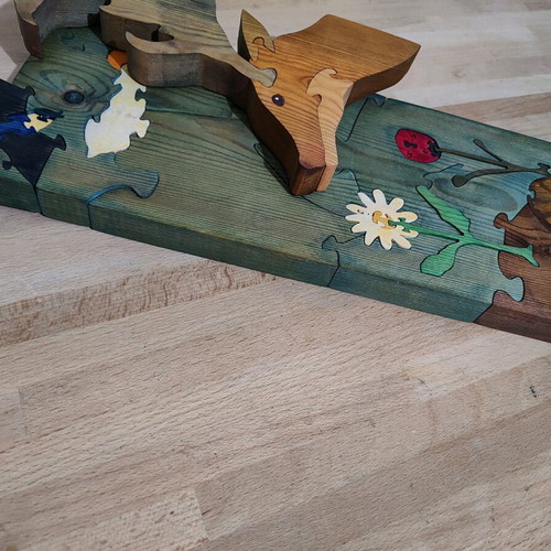To Platoni wooden mosaic used, artwork