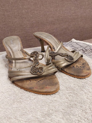 Donna D women's sandals used, olive khaki, size 41
